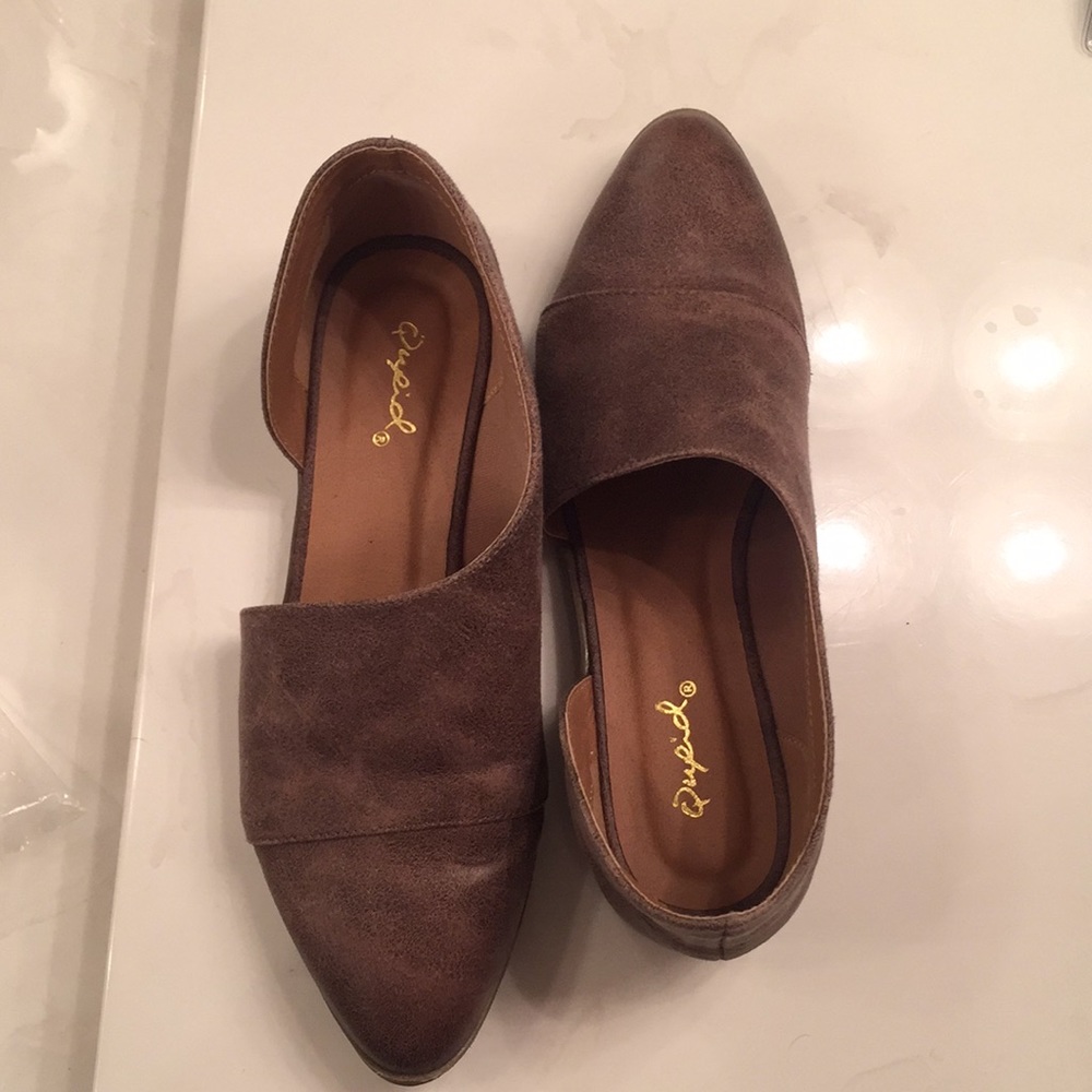 Shoes - Picture 2 of 3